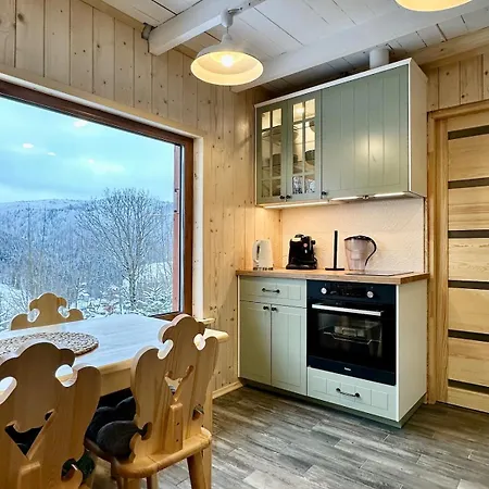 Ferienhaus Pod Srebrzystym Swierkiem - Jacuzzi Koszarawa