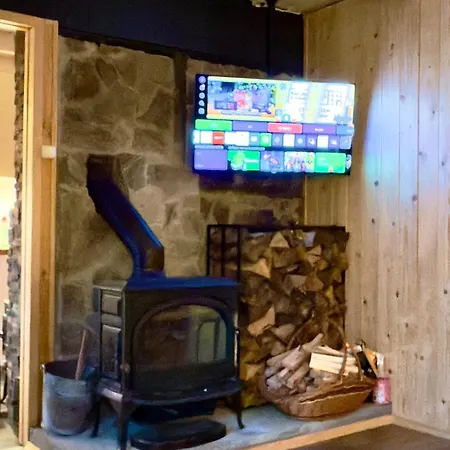 Pod Srebrzystym Swierkiem - Jacuzzi Ferienhaus *