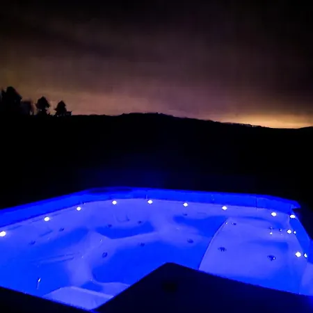 Ferienhaus Pod Srebrzystym Swierkiem - Jacuzzi *